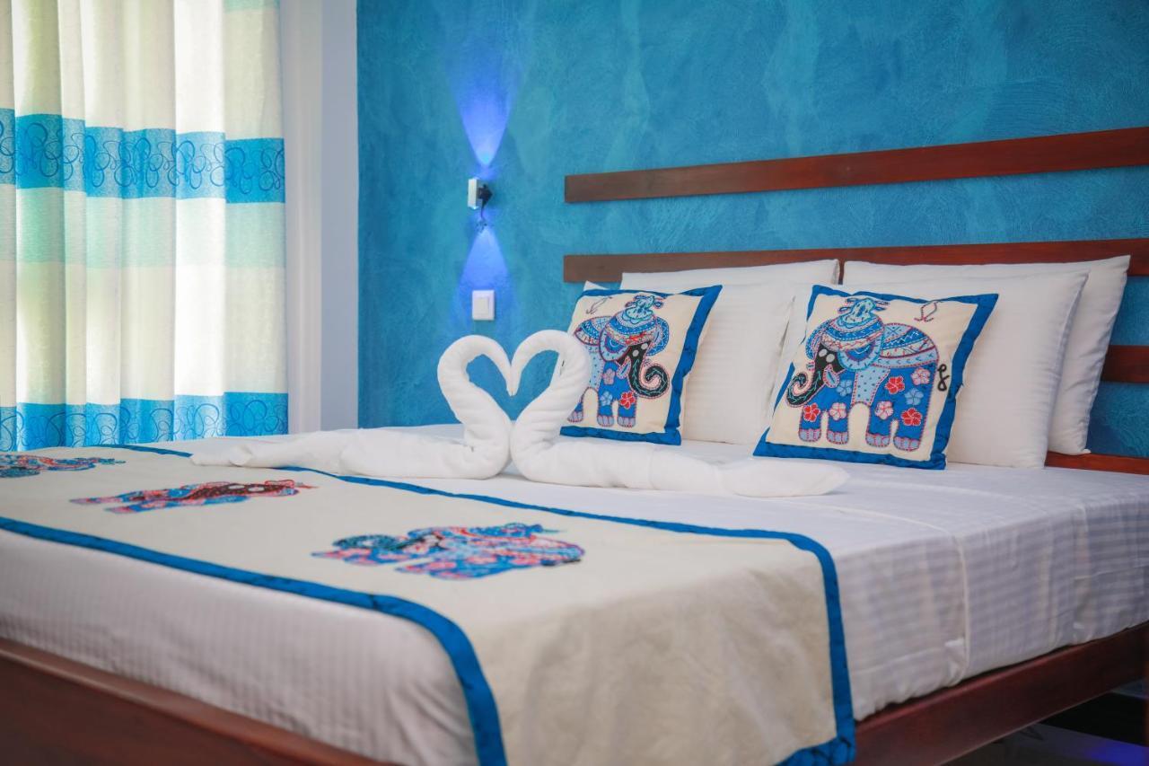 Blue Berry Villa ヒッカドゥワ エクステリア 写真