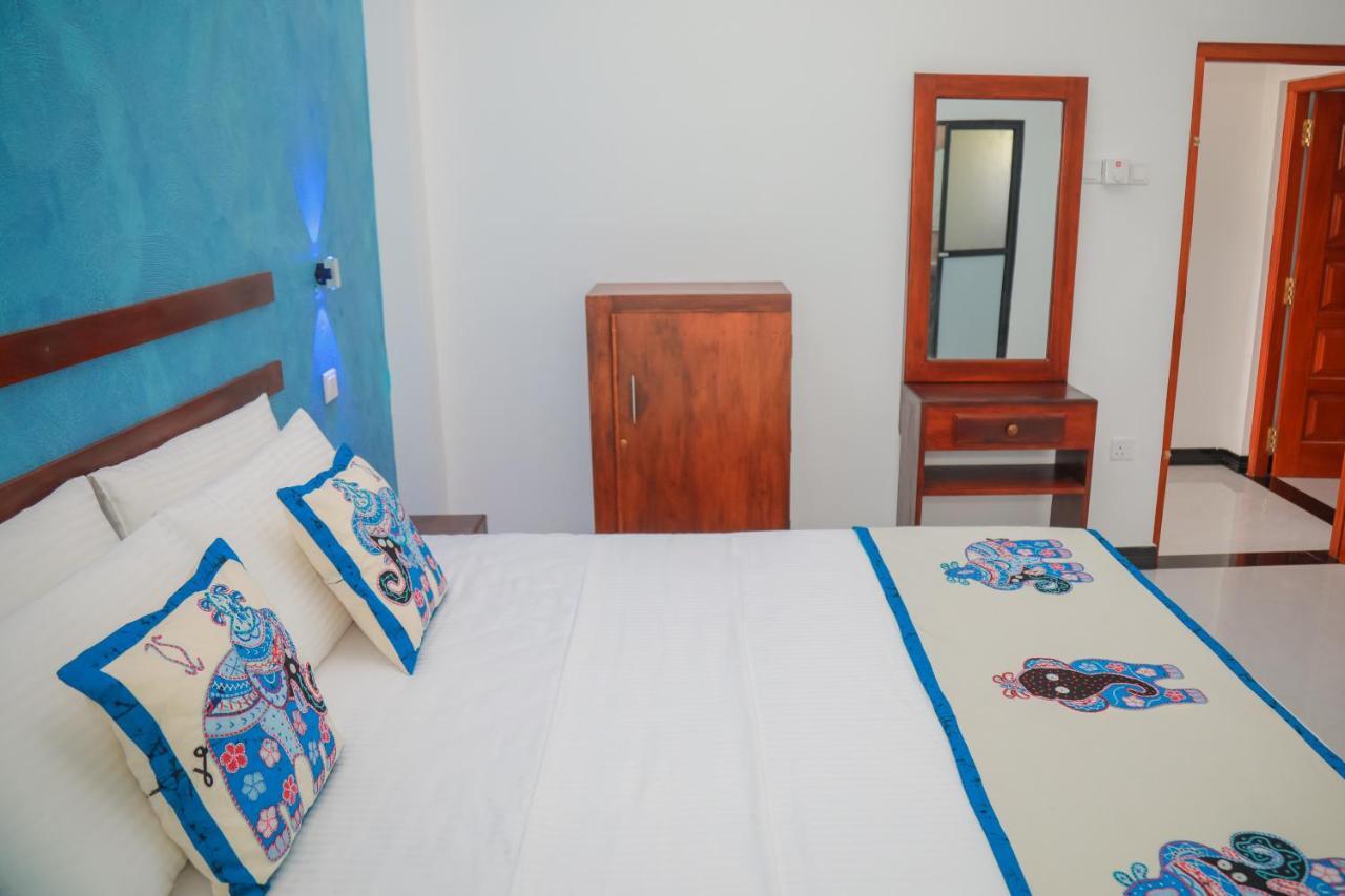 Blue Berry Villa ヒッカドゥワ エクステリア 写真