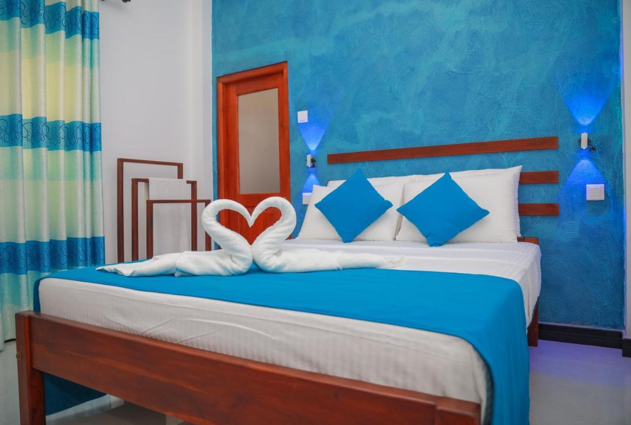 Blue Berry Villa ヒッカドゥワ エクステリア 写真