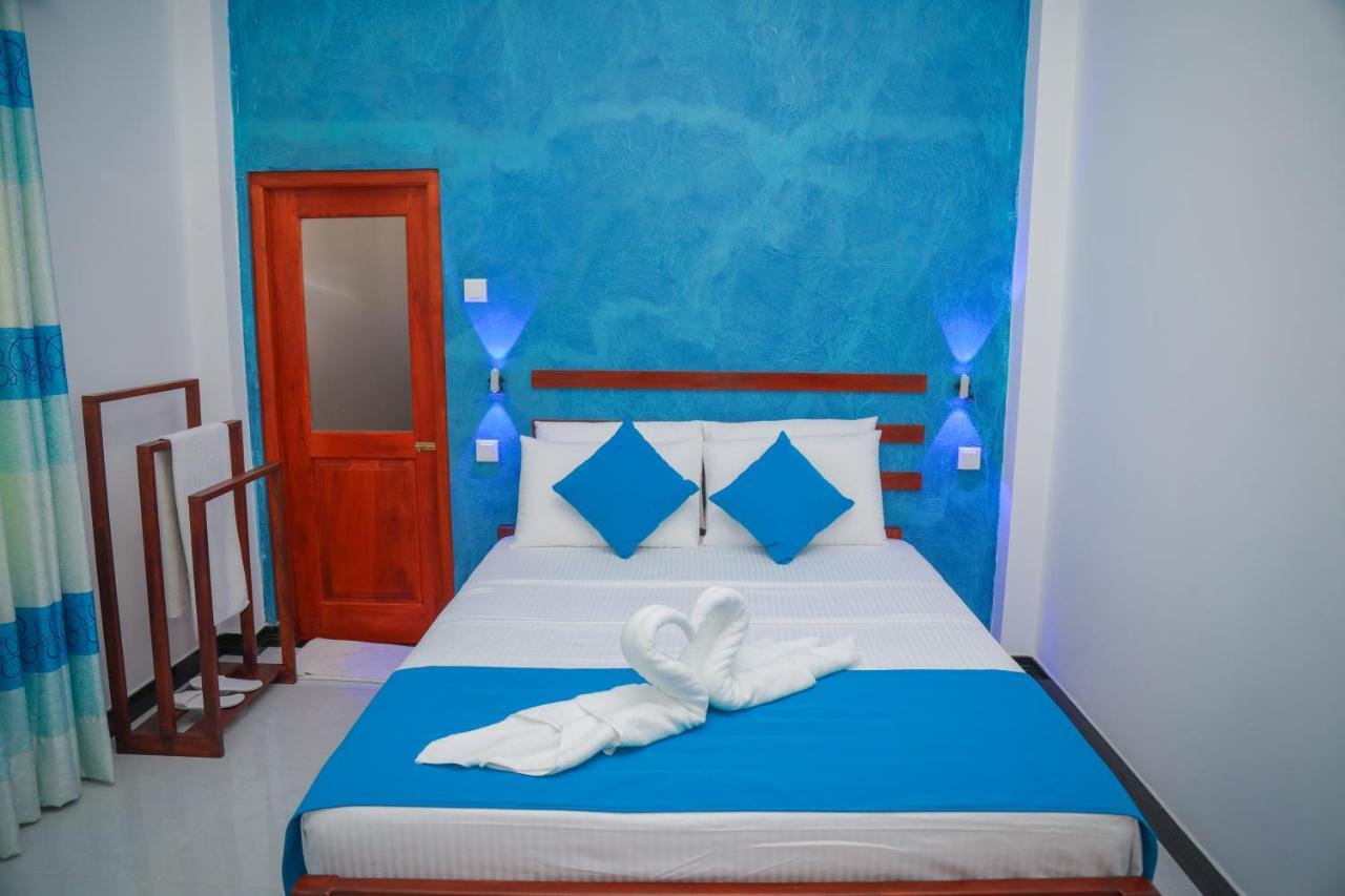 Blue Berry Villa ヒッカドゥワ エクステリア 写真